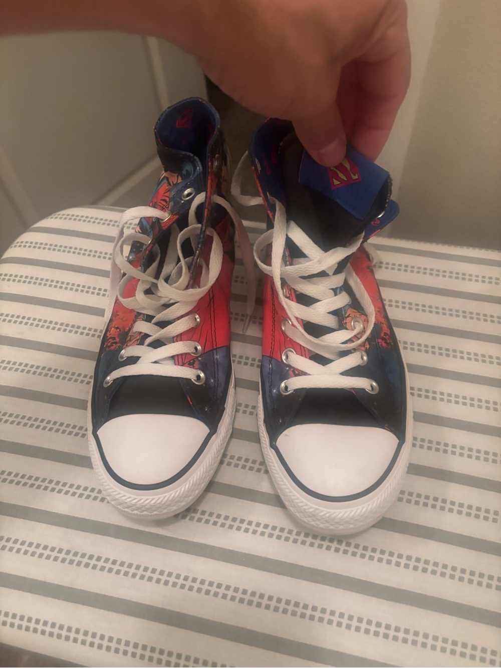 Converse Superman DC Comics High Top Sneakers Men’s Size 9